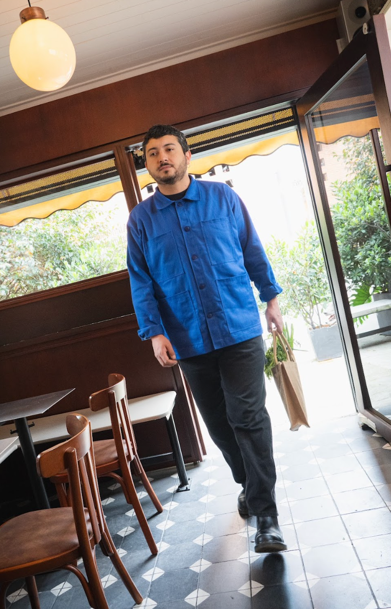 chaqueta azul rey